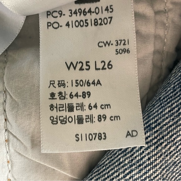 Levi's Wedgie Button Fly Distressed Straight Cropped Jean Size 25 - Picture 12 of 14